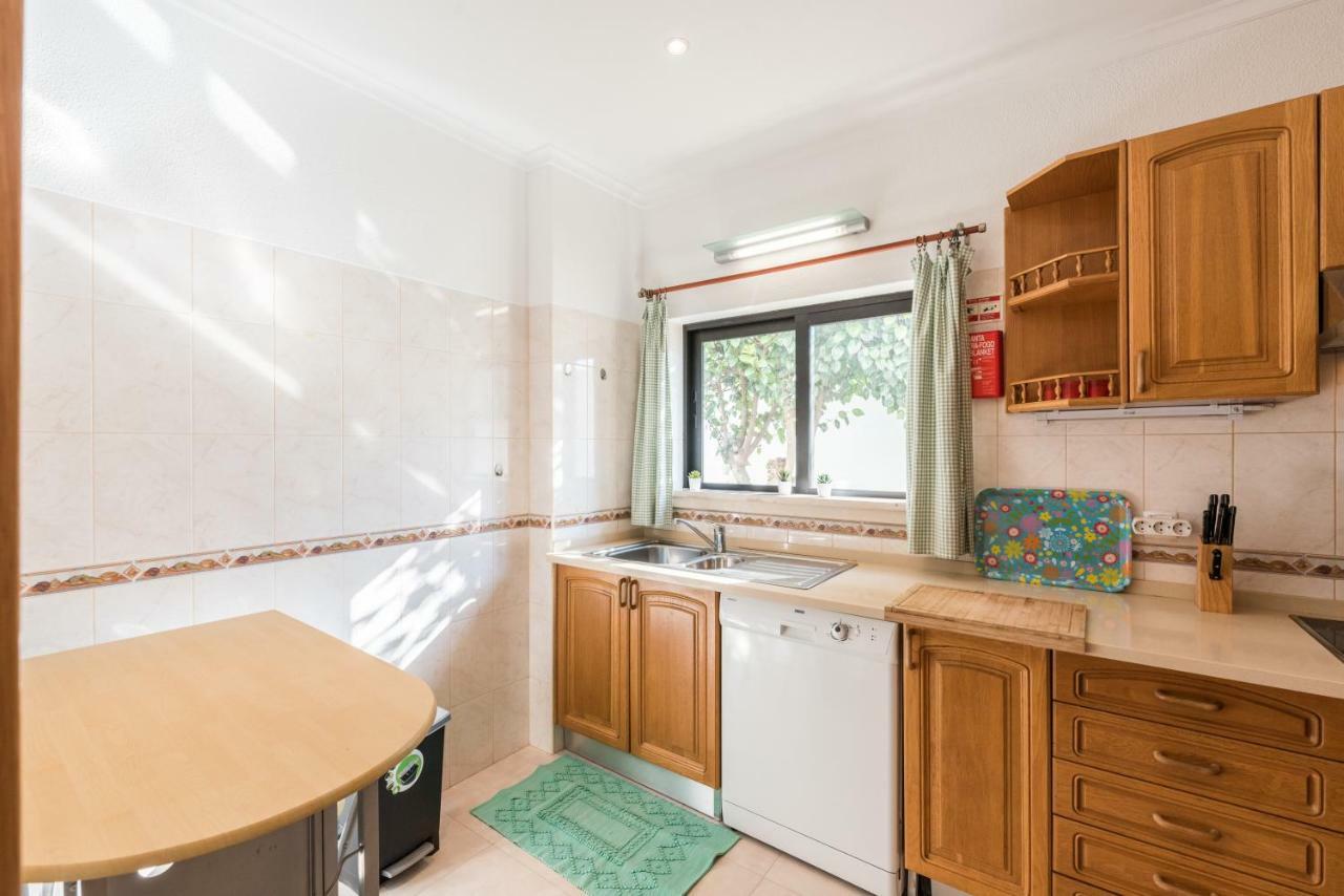 Apartamento Laurent - Beachfront And City Center Albufeira Ngoại thất bức ảnh